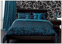 twisty bedding suitable for adults and teens.
