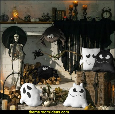 Halloween Ghost Decorative Throw Pillows halloween decor